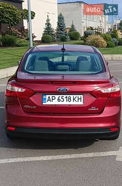 Седан Ford Focus 2013 в 