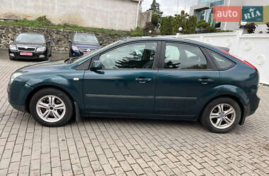 Хэтчбек Ford Focus 2006 в Ровно