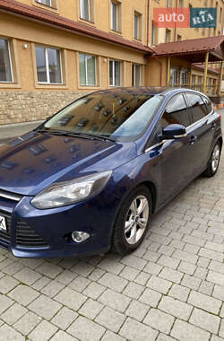 Хетчбек Ford Focus 2013 в 