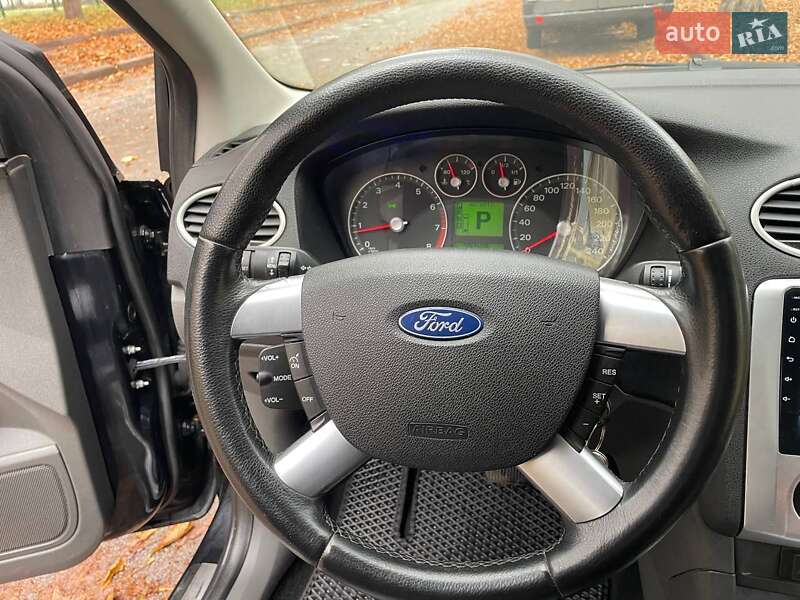 Хэтчбек Ford Focus 2006 в Киеве