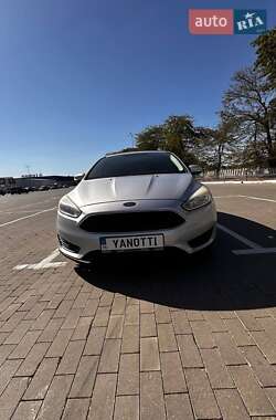 Хетчбек Ford Focus 2016 в  фото 22 Хетчбек Ford Focus 2016 в