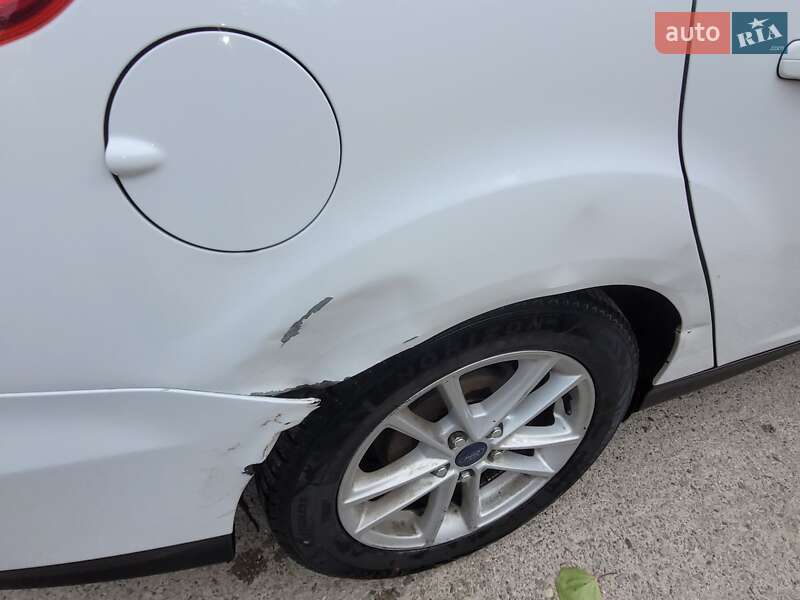 Седан Ford Focus 2017 в Киеве фото 3 Седан Ford Focus 2017 в Киеве