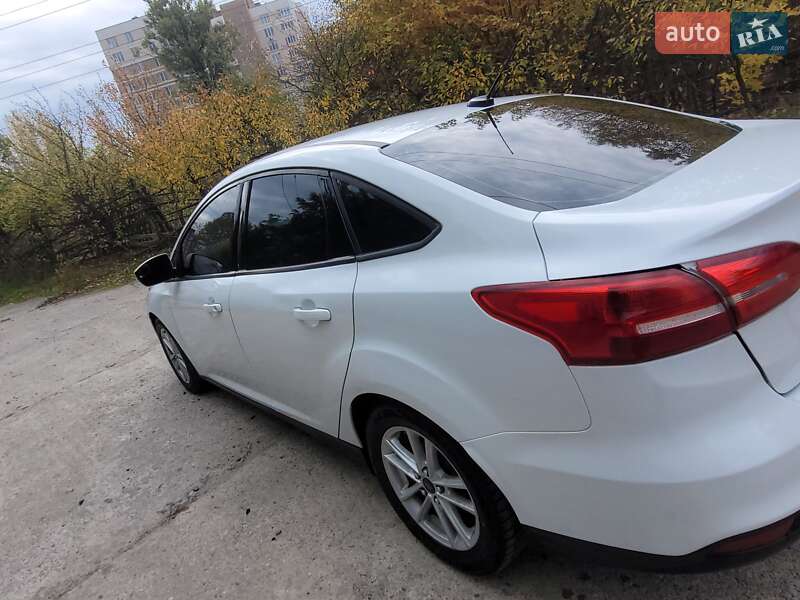Седан Ford Focus 2017 в Киеве фото 7 Седан Ford Focus 2017 в Киеве