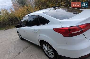 Седан Ford Focus 2017 в 