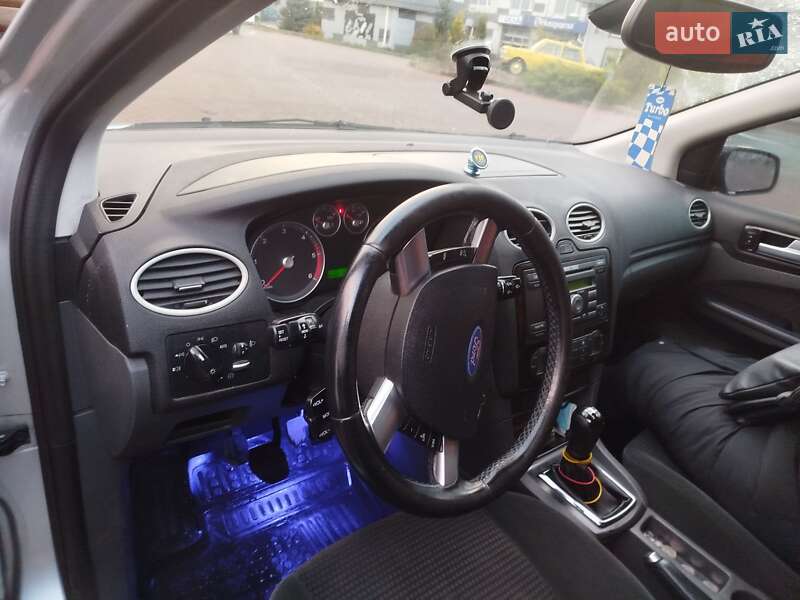 Універсал Ford Focus 2005 в Сарнах