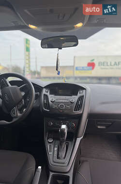 Седан Ford Focus 2016 в 
