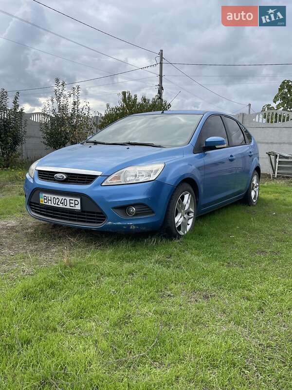 Хетчбек Ford Focus 2010 в Малодолинському