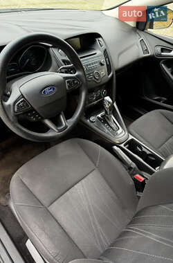 Седан Ford Focus 2016 в 