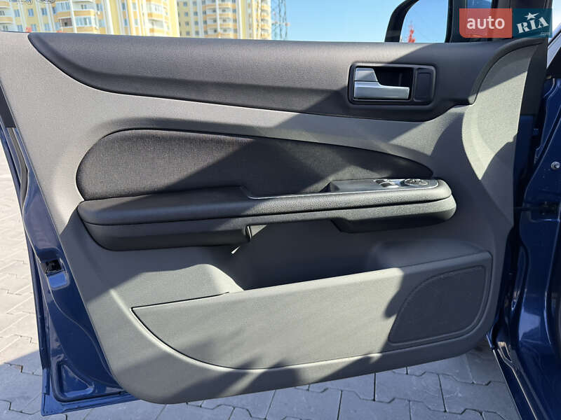 Хетчбек Ford Focus 2010 в Ірпені