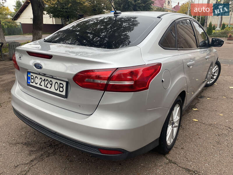 Седан Ford Focus 2015 в Калуші