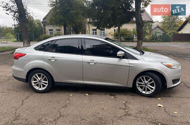Седан Ford Focus 2015 в 