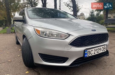 Седан Ford Focus 2015 в 