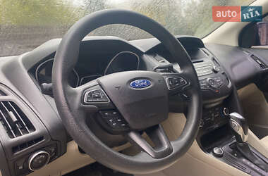 Седан Ford Focus 2015 в 