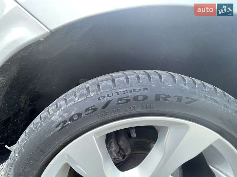 Універсал Ford Focus 2013 в Трускавці