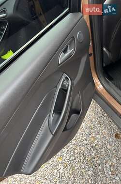 Хэтчбек Ford Focus 2013 в 