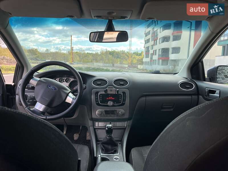 Ford Focus 2010