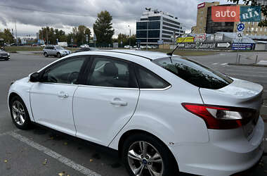 Седан Ford Focus 2012 в 