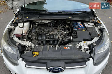 Седан Ford Focus 2012 в 