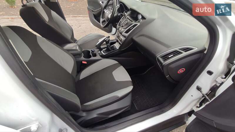Хэтчбек Ford Focus 2012 в Запорожье фото 13 Хэтчбек Ford Focus 2012 в Запорожье