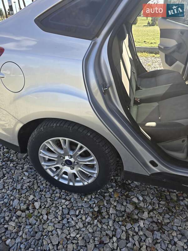 Седан Ford Focus 2012 в Ивано-Франковске фото 16 Седан Ford Focus 2012 в Ивано-Франковске