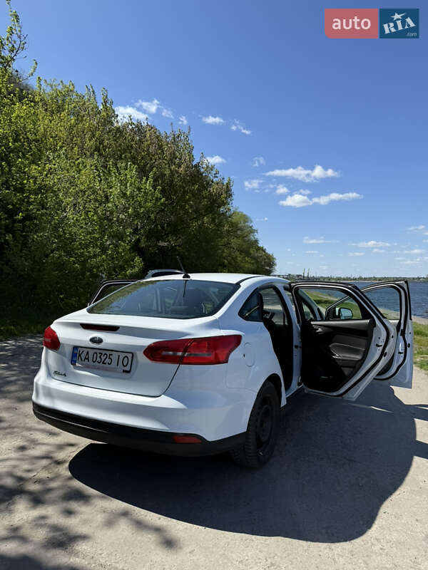 Седан Ford Focus 2017 в Украинке