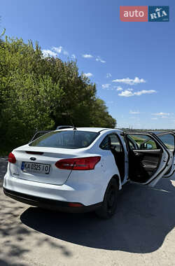 Седан Ford Focus 2017 в 