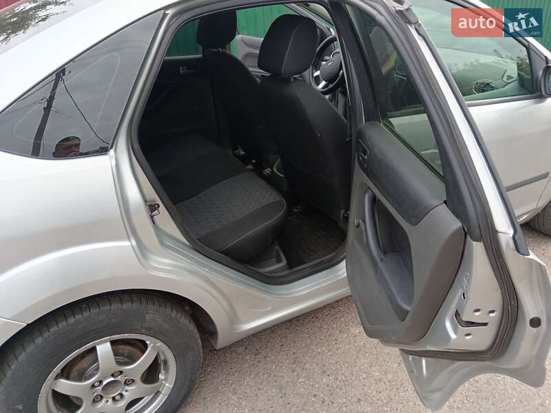 Седан Ford Focus 2007 в Черкасах