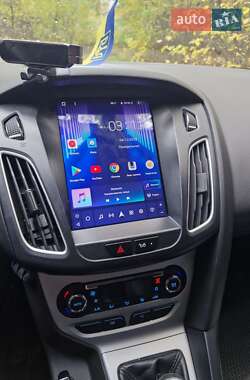 Универсал Ford Focus 2013 в 