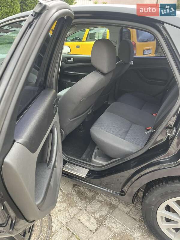 Хэтчбек Ford Focus 2007 в Черновцах фото 6 Хэтчбек Ford Focus 2007 в Черновцах