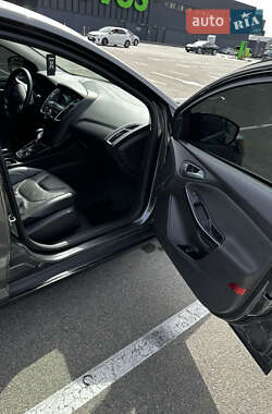 Хэтчбек Ford Focus 2015 в 