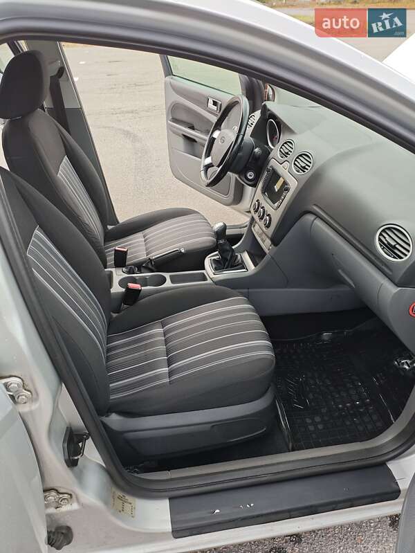 Універсал Ford Focus 2010 в Чернігові фото 11 Універсал Ford Focus 2010 в Чернігові