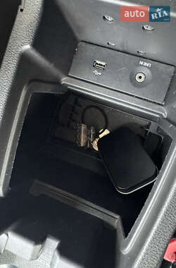 Седан Ford Focus 2012 в 