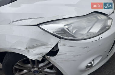 Седан Ford Focus 2012 в 
