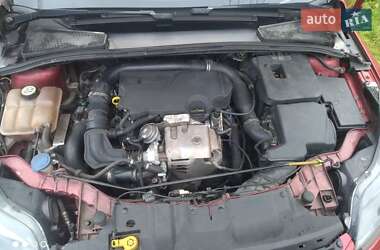 Хетчбек Ford Focus 2013 в 