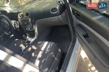 Хетчбек Ford Focus 2011 в  фото 9 Хетчбек Ford Focus 2011 в