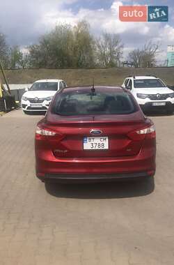Седан Ford Focus 2012 в 