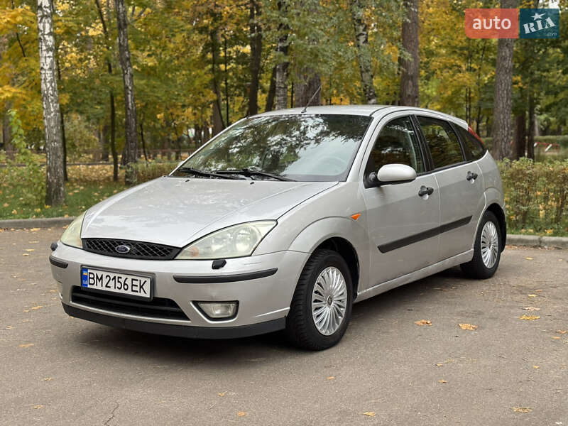 Хэтчбек Ford Focus 2004 в 