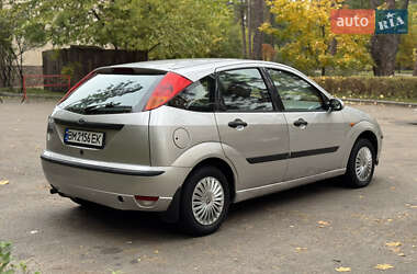 Хэтчбек Ford Focus 2004 в 