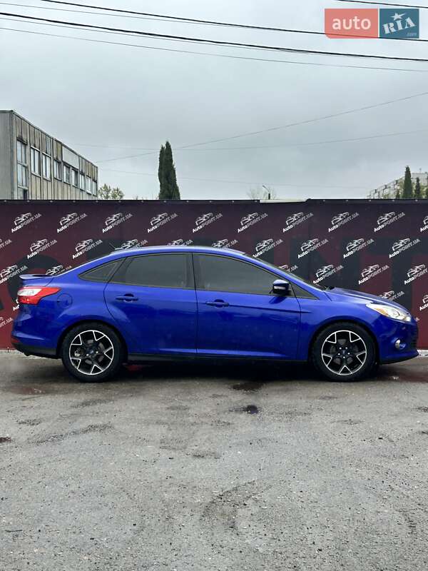 Седан Ford Focus 2013 в Сумах