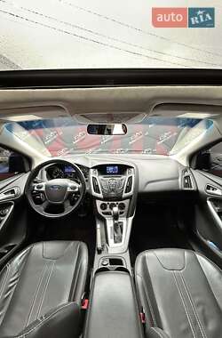 Седан Ford Focus 2013 в 