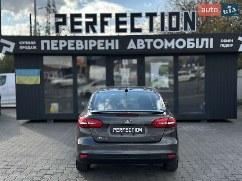 Седан Ford Focus 2016 в Черновцах