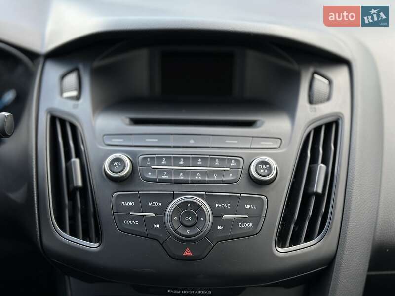 Седан Ford Focus 2016 в Черновцах