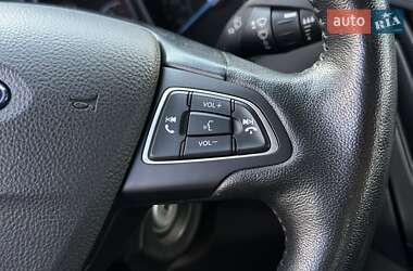 Седан Ford Focus 2016 в  фото 27 Седан Ford Focus 2016 в