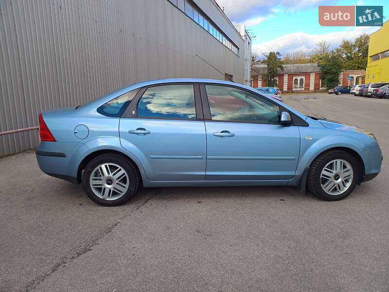 Седан Ford Focus 2005 в Кропивницком
