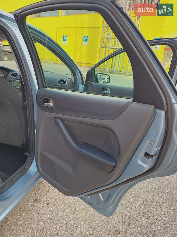 Седан Ford Focus 2005 в Кропивницком