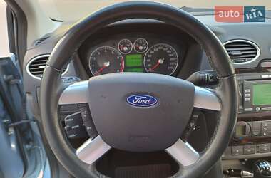 Седан Ford Focus 2005 в 