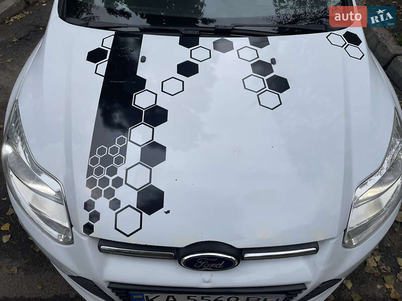 Хэтчбек Ford Focus 2014 в Киеве