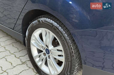 Универсал Ford Focus 2012 в 