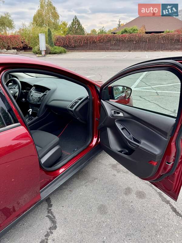 Хэтчбек Ford Focus 2016 в Днепре