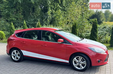 Хетчбек Ford Focus 2011 в 